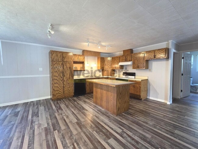 Photo - Charming 3BR/2BA Home in a Peaceful Neighborhood w/ Fenced Backyard