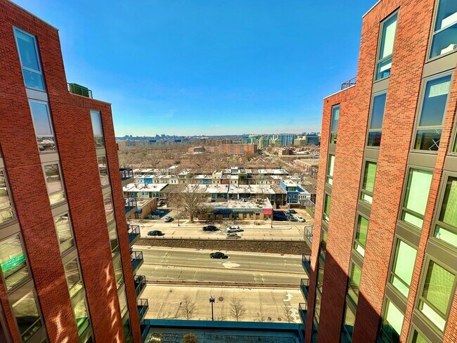 Photo - MOVE -IN SPECIAL-FREE RENT! Luxury 2 Bedro... Unit 1201