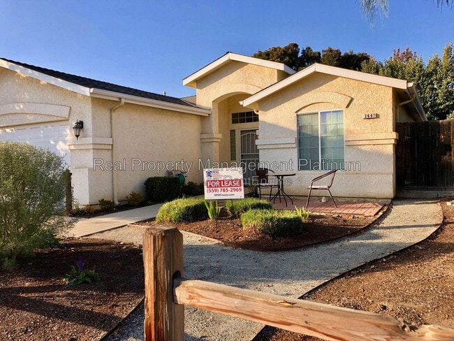 Photo - 2667 Santa Ana Ave