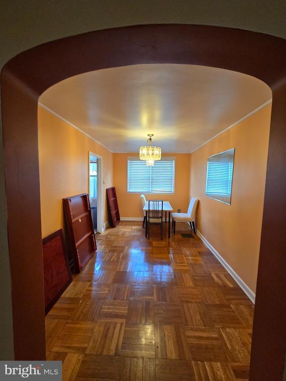 Photo - 5905 N Front St