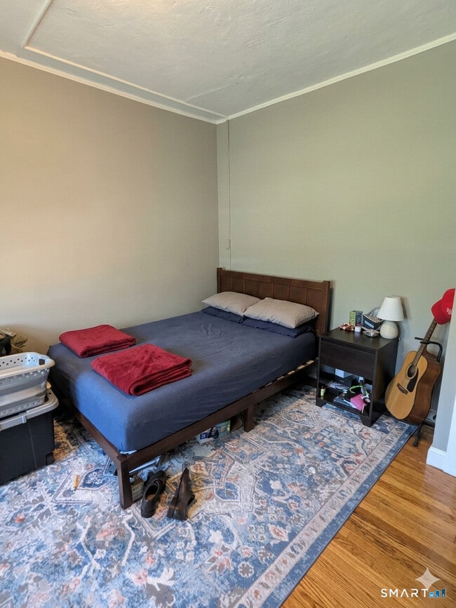 Photo - 190 Enfield St