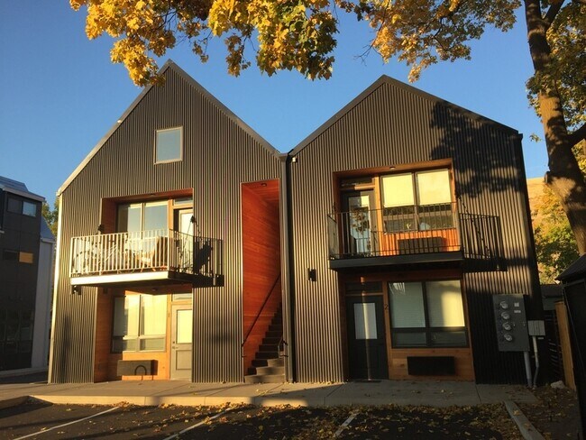 Photo - 117 N 2nd St W Unit #1