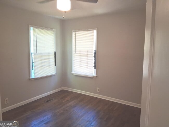 Photo - 2078 E Lilac Ln