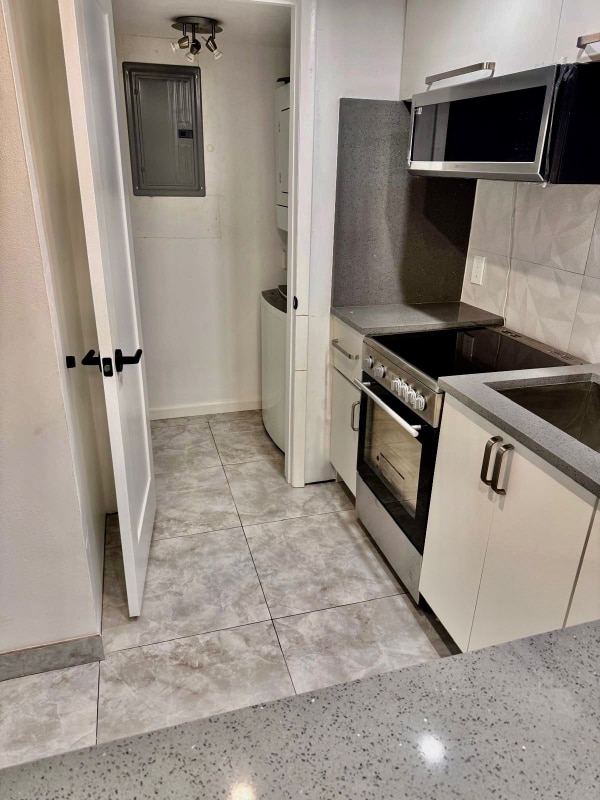 Photo - 747 SE 1st Way