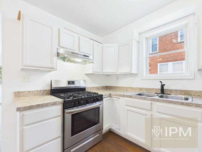 Photo - Bright 2 Bedroom, 1 Bath Ranch Style Home in Harrisburg, Pa!