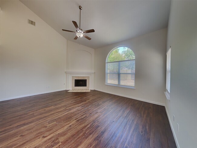 Photo - 32403 Angler Park