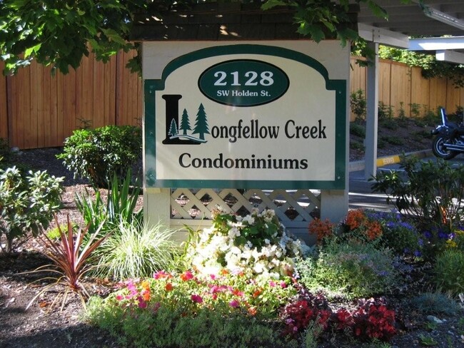 Longfellow Creek Condos - Longfellow Creek Condos