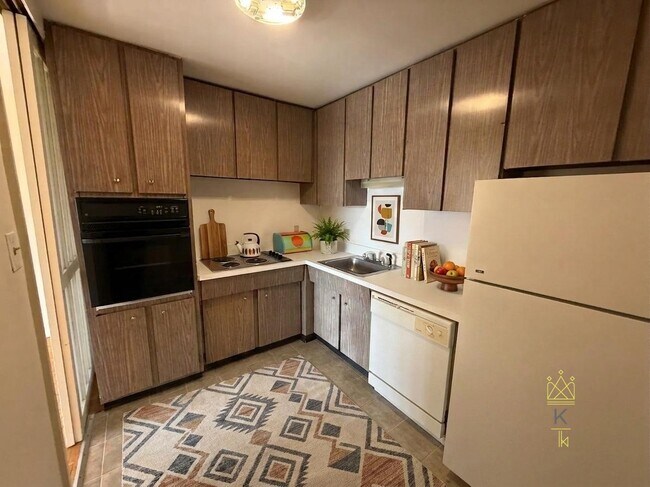 Photo - 125 Chiswick Rd Unidad 208