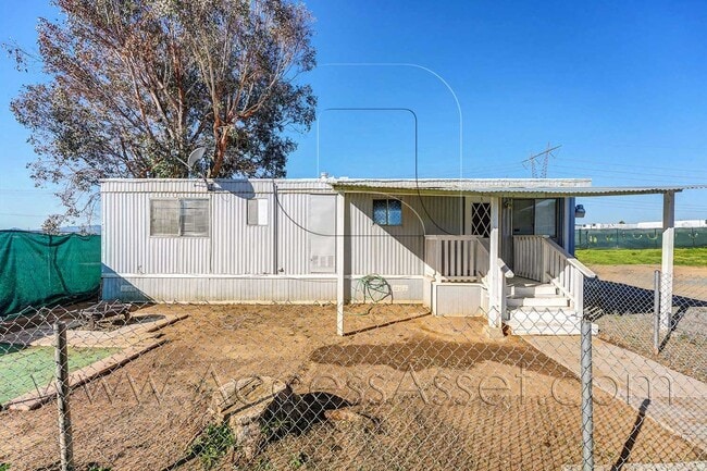 Building Photo - Spacious 1 Bed/1 Bath Manufactured Home In Menifee!