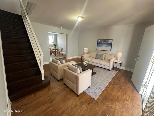 Building Photo - 609 N Wilton St