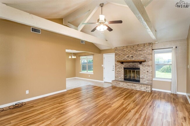 5503 Lucky Ln