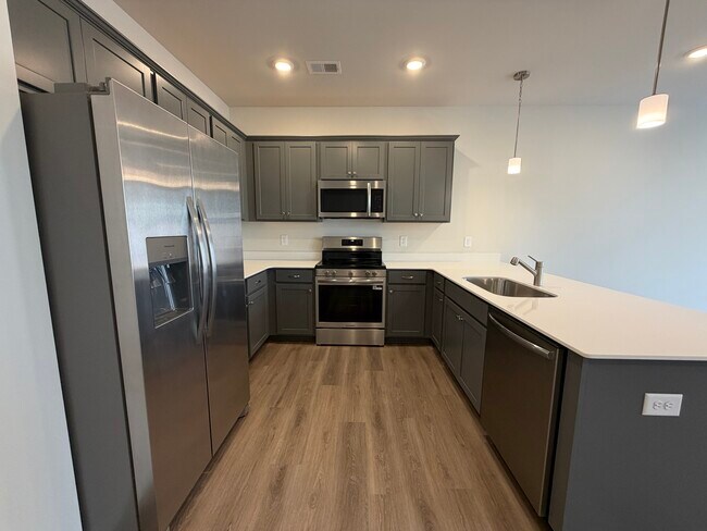 Photo - 2529 Ruby Dixon Xing Dr