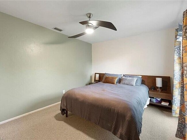 Photo - 2 Bedroom Condo with One Car Garage