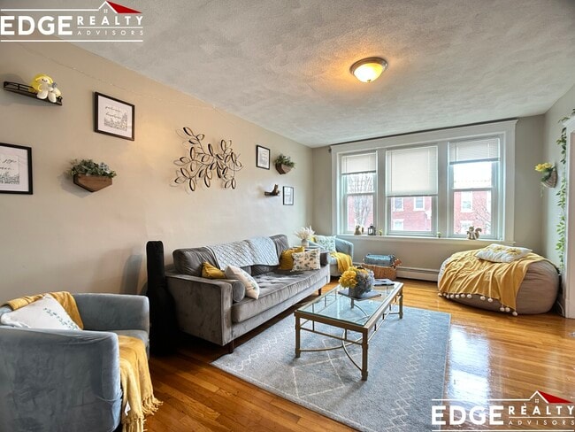 Photo - 24 Wallingford Rd Unit 5