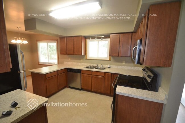 Photo - 11208 Mississippi Dr N