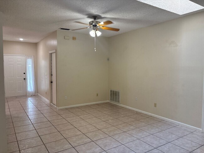 Photo - Hunters Creek - 3 Bedroom, 2 Bathroom Single Family Home