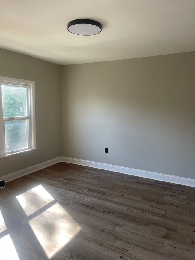 Photo - 637 S Rotherwood Ave Unit B