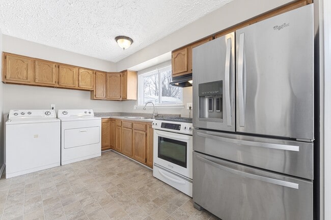 Photo - 15762 Isabelle St