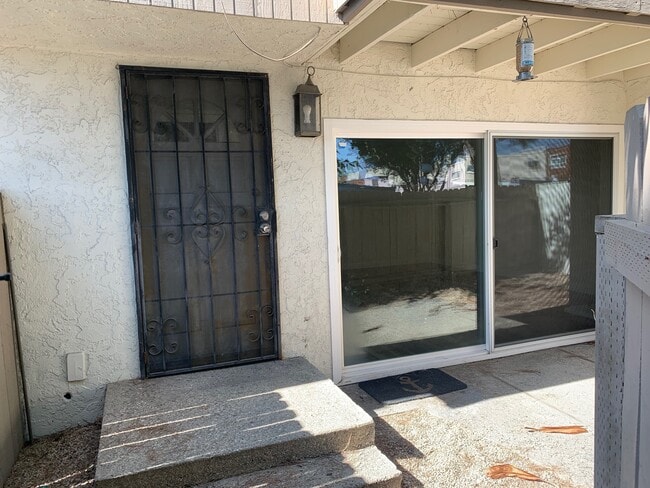 Photo - 16765 Barefoot Cir