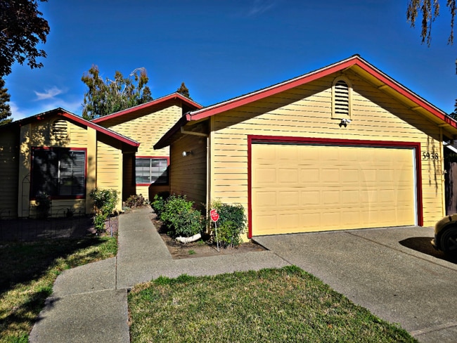 Building Photo - 5938 Land View Dr Rental