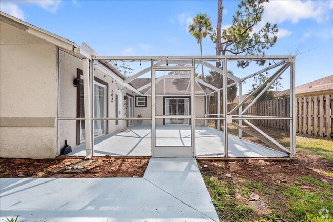 Building Photo - 1329 Periwinkle Pl Rental