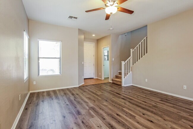 Photo - 17103 N 185th Dr