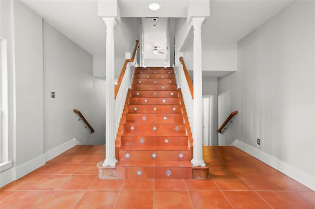 Photo - 4020 Mediterranean St