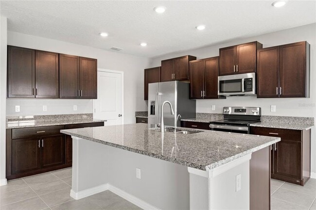 Photo - 16649 Carlton Pond St