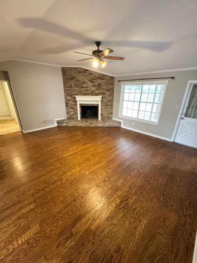 Photo - University Terrace Home!