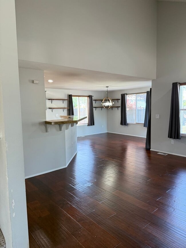 Photo - Located in the Heart of Maple Valley