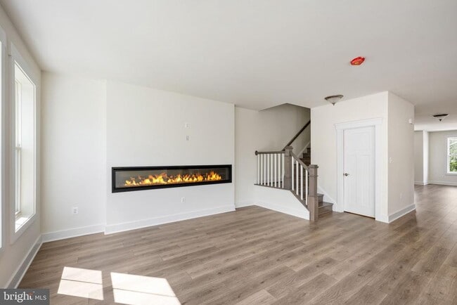 Photo - 354 Evermore Ln