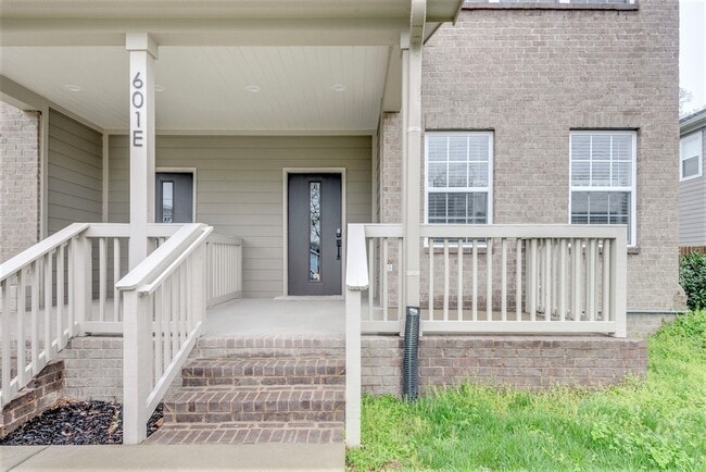 Photo - 601 Ries Ave Unidad E