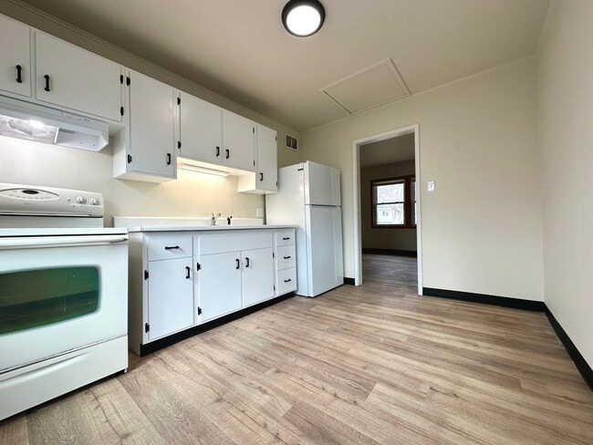 Photo - 3313-3315 Pompon Street Unit 3313