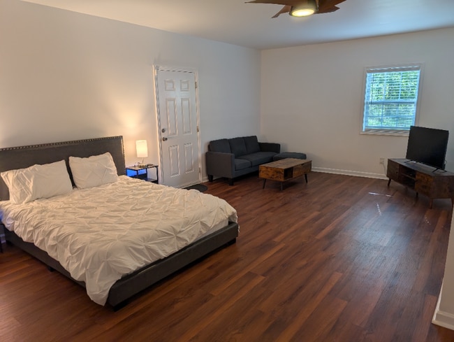 Photo - 5700 Miles Rd Unit B