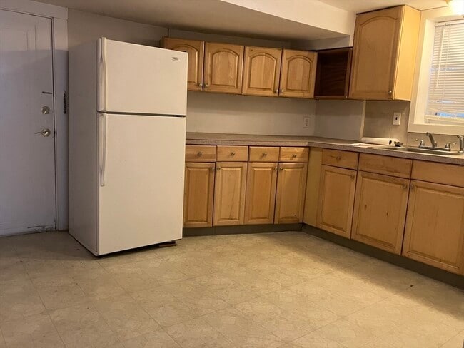 Photo - 211 Saint Paul St Unit B