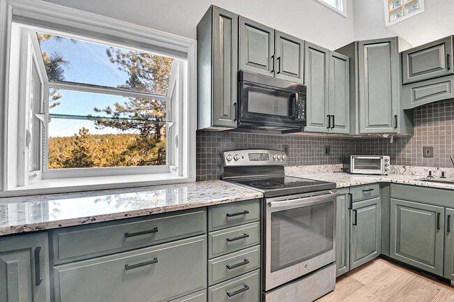 Photo - 29662 Spruce Rd