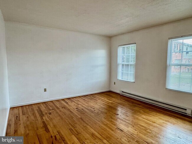 Photo - 236 Nottoway Dr