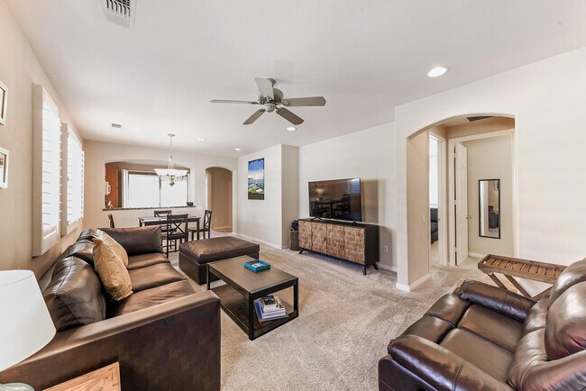80528 Avenida Camarillo