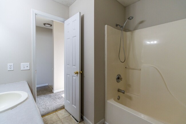 Building Photo - 3501-3503-3503 Marquis Ct Unit 3501 Marquis Ct.