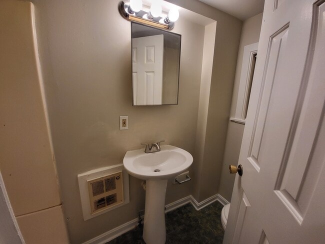 Photo - 317 Peffer St Unit 1