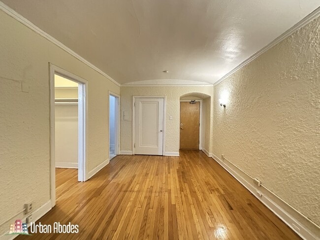 Photo - 532 W Arlington Pl Unit A04C