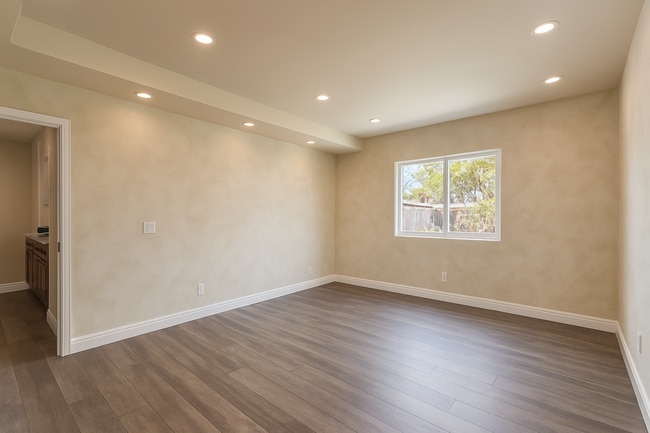 Photo - 4522 W 156th St