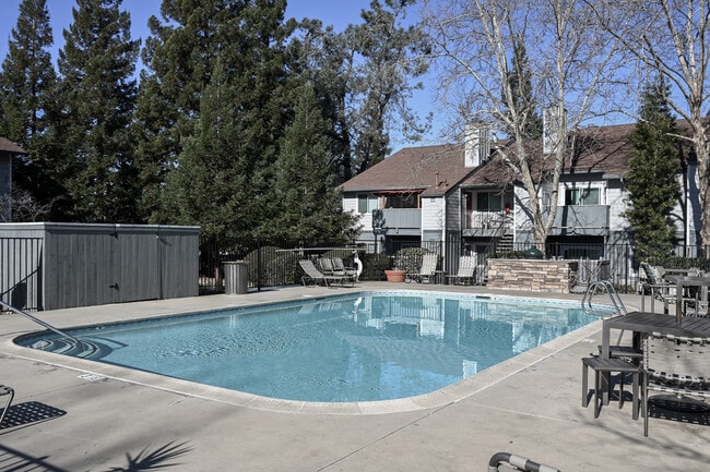 Sierra Oaks North Apartments