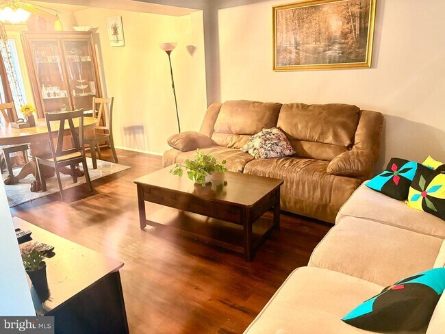 Photo - 18203 Smoke House Ct