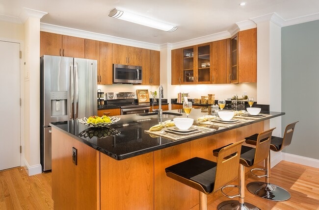 1443 Beacon - Kitchen