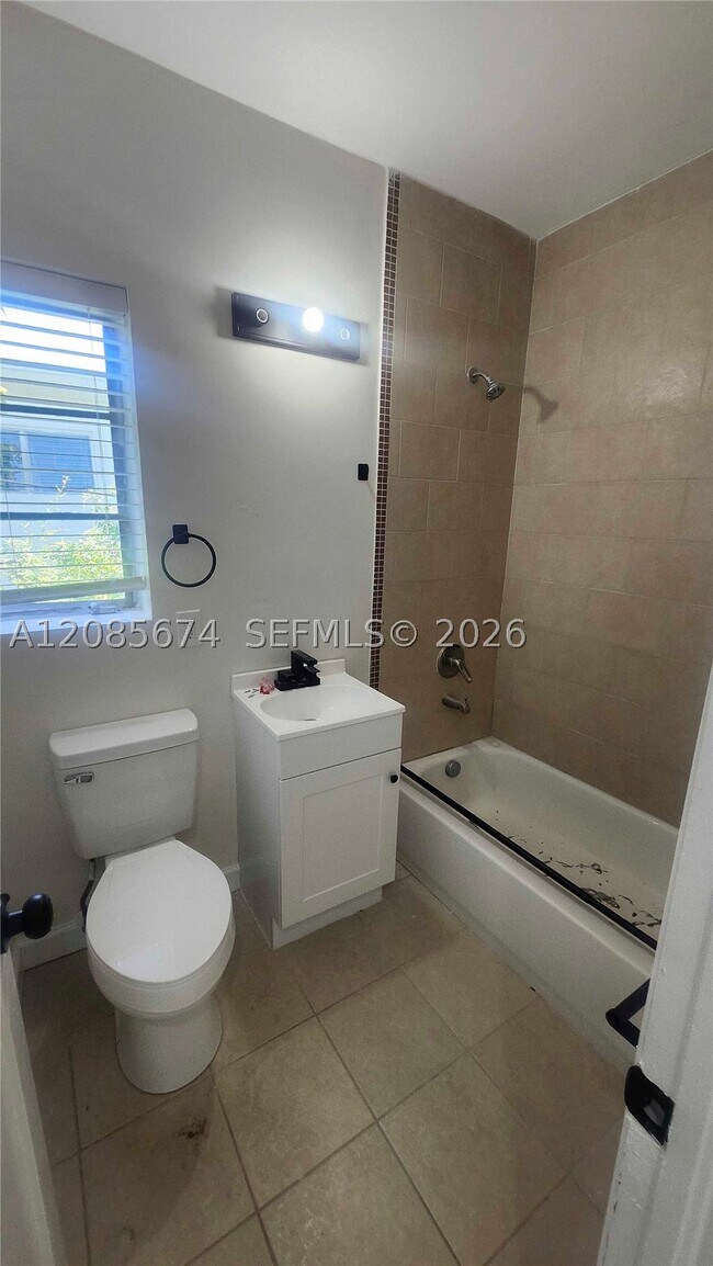 Photo - 847 81st St Unit 6