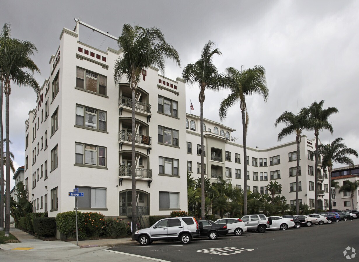 Primary Photo - Barcelona