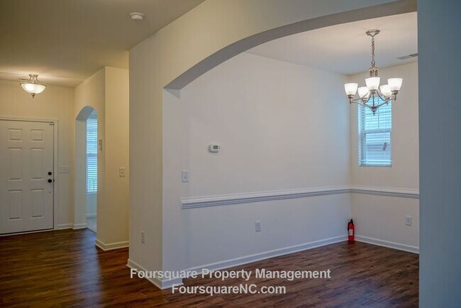 Photo - Spacious Single-Family Home with 1st Floor Office, Loft & Fenced Backyard , Includes Washer/Dryer