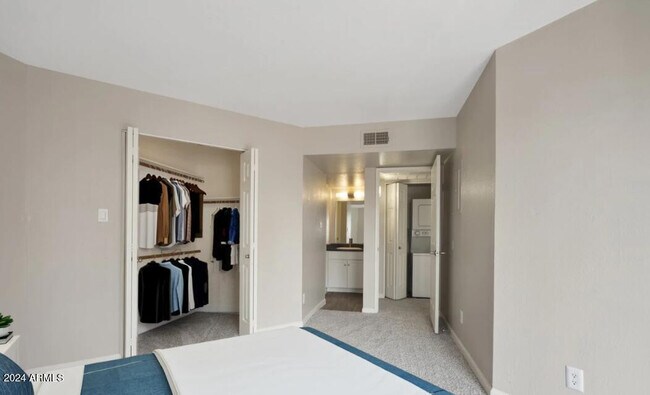 1820 E Bell De Mar Dr Unit B8