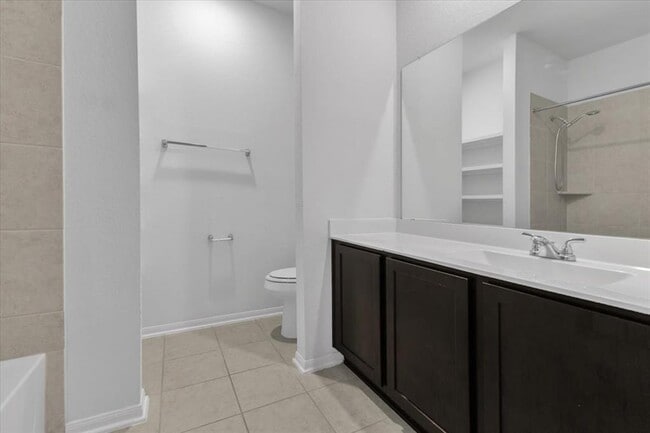 Photo - 209 Oldbridge Dr